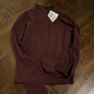 NWT hollister Maroon mock neck long sleeve